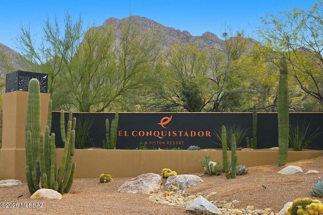 930 E Camino Corrida, Oro Valley, AZ 85737