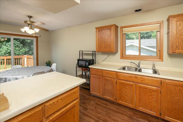 619 Chalet Drive NW, Rochester, MN 55901