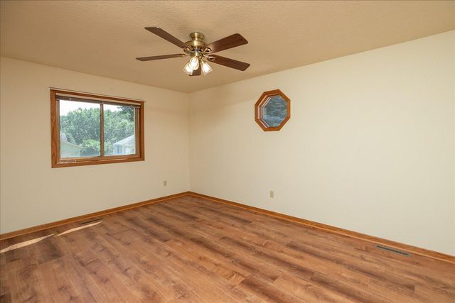 619 Chalet Drive NW, Rochester, MN 55901