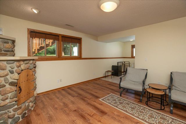619 Chalet Drive NW, Rochester, MN 55901