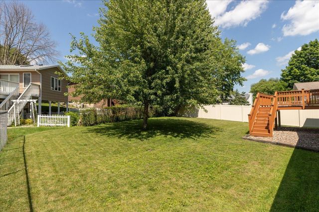 619 Chalet Drive NW, Rochester, MN 55901