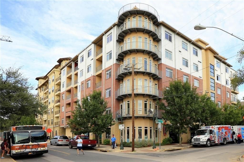910 W 25th ST 302, Austin, TX 78705