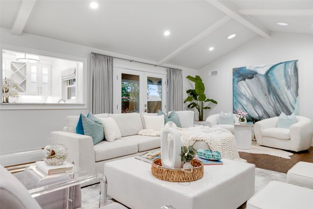 7363 Meadow Oaks Drive, Dallas, TX 75230