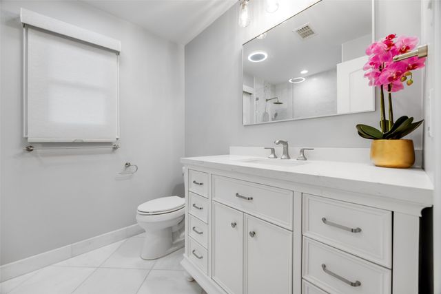 7363 Meadow Oaks Drive, Dallas, TX 75230