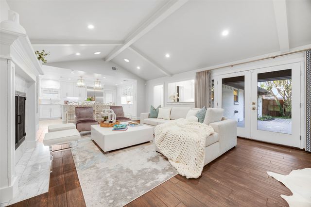 7363 Meadow Oaks Drive, Dallas, TX 75230