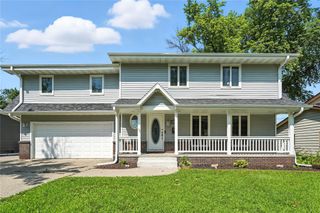 302 NW Sharmin Drive, Ankeny, IA 50023
