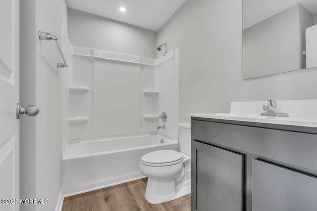 1 L Wendowski Street, Edgewater Park, NJ 08010