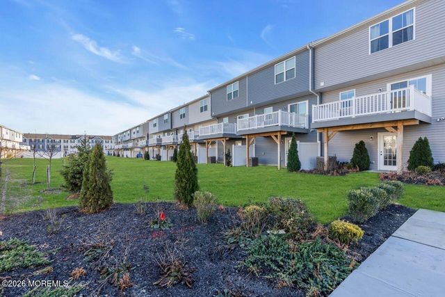 1 L Wendowski Street, Edgewater Park, NJ 08010