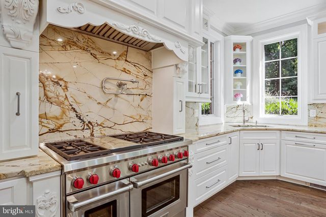 6700 LUPINE LN, Mclean, VA 22101