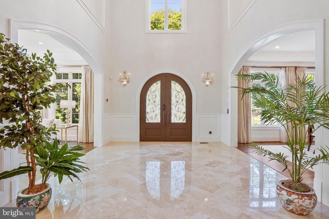 6700 LUPINE LN, Mclean, VA 22101