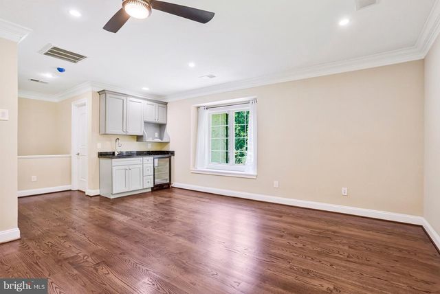 6700 LUPINE LN, Mclean, VA 22101