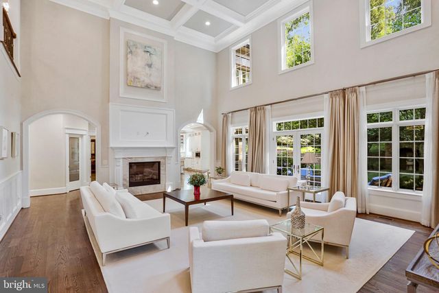 6700 LUPINE LN, Mclean, VA 22101