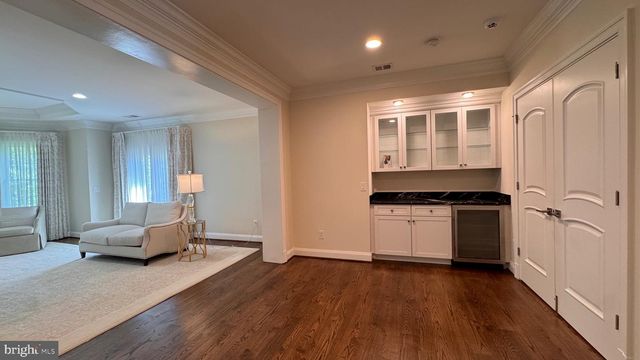 6700 LUPINE LN, Mclean, VA 22101