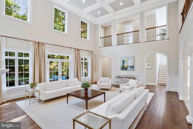 6700 LUPINE LN, Mclean, VA 22101