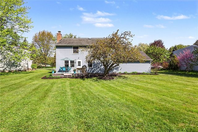 29 Camborne Circle, Perinton, NY 14450