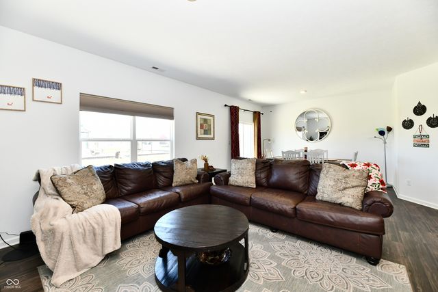 10118 Falls Canyon Lane, Indianapolis, IN 46229