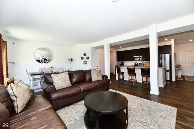 10118 Falls Canyon Lane, Indianapolis, IN 46229