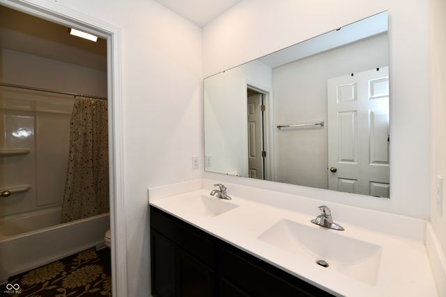 10118 Falls Canyon Lane, Indianapolis, IN 46229