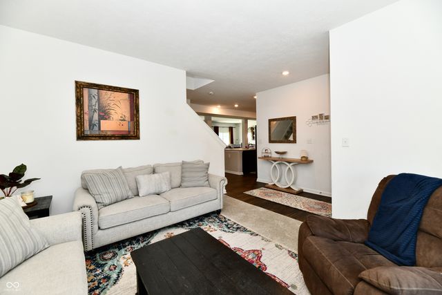 10118 Falls Canyon Lane, Indianapolis, IN 46229