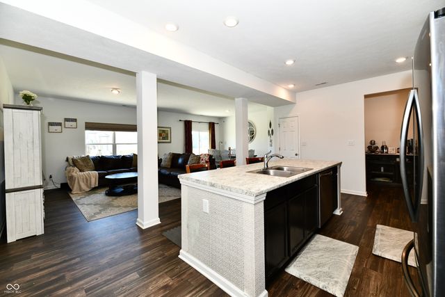 10118 Falls Canyon Lane, Indianapolis, IN 46229