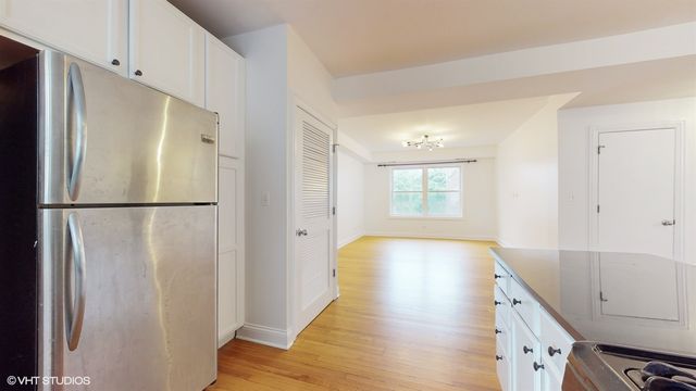1546 W Sherwin Avenue 2N, Chicago, IL 60626