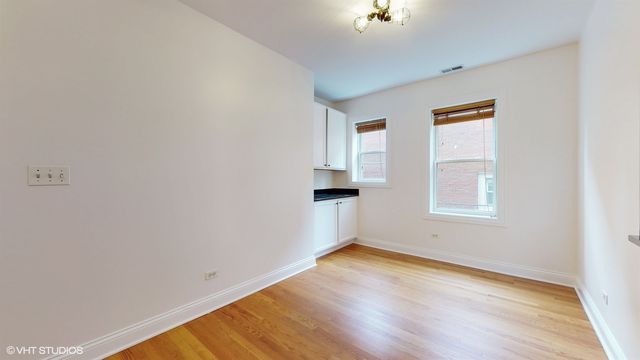1546 W Sherwin Avenue 2N, Chicago, IL 60626