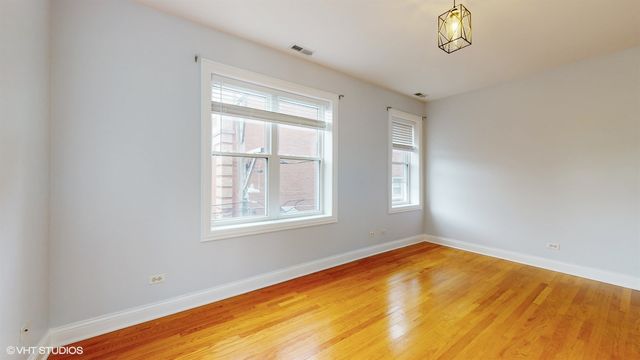 1546 W Sherwin Avenue 2N, Chicago, IL 60626