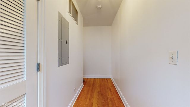 1546 W Sherwin Avenue 2N, Chicago, IL 60626