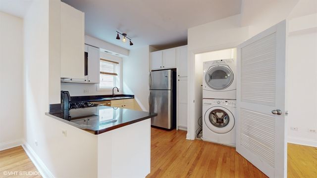 1546 W Sherwin Avenue 2N, Chicago, IL 60626
