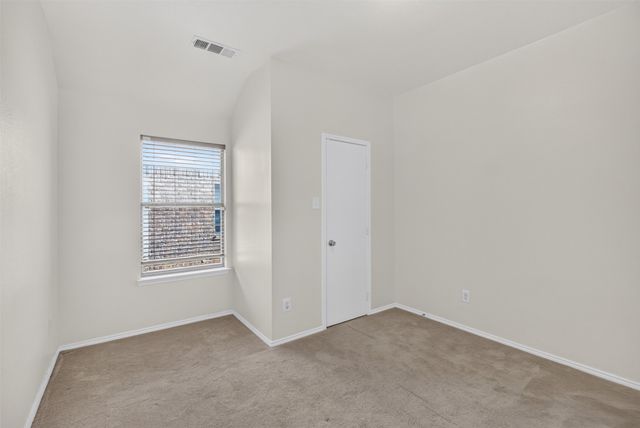5916 Crestview Drive, Grand Prairie, TX 75052