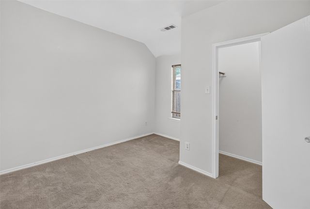 5916 Crestview Drive, Grand Prairie, TX 75052