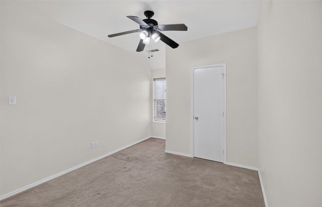 5916 Crestview Drive, Grand Prairie, TX 75052