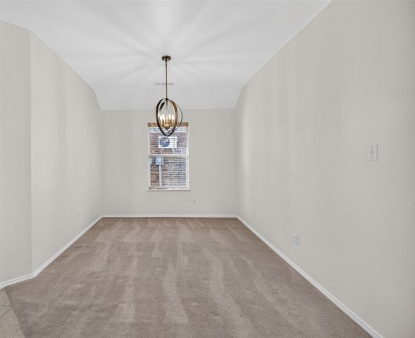 5916 Crestview Drive, Grand Prairie, TX 75052