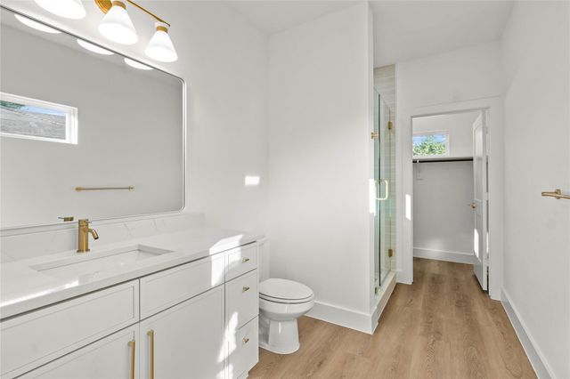 2221 Hooper Street, Dallas, TX 75215