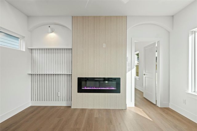 2221 Hooper Street, Dallas, TX 75215