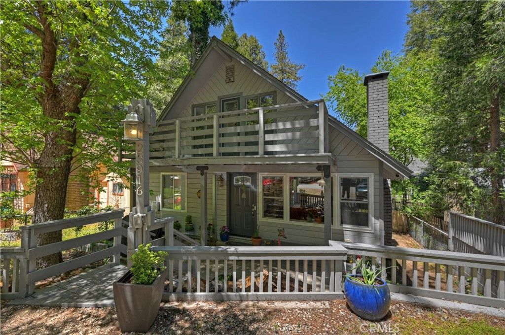 Image 2 of property listing at 23916 Pioneer Camp, Crestline, CA 92325