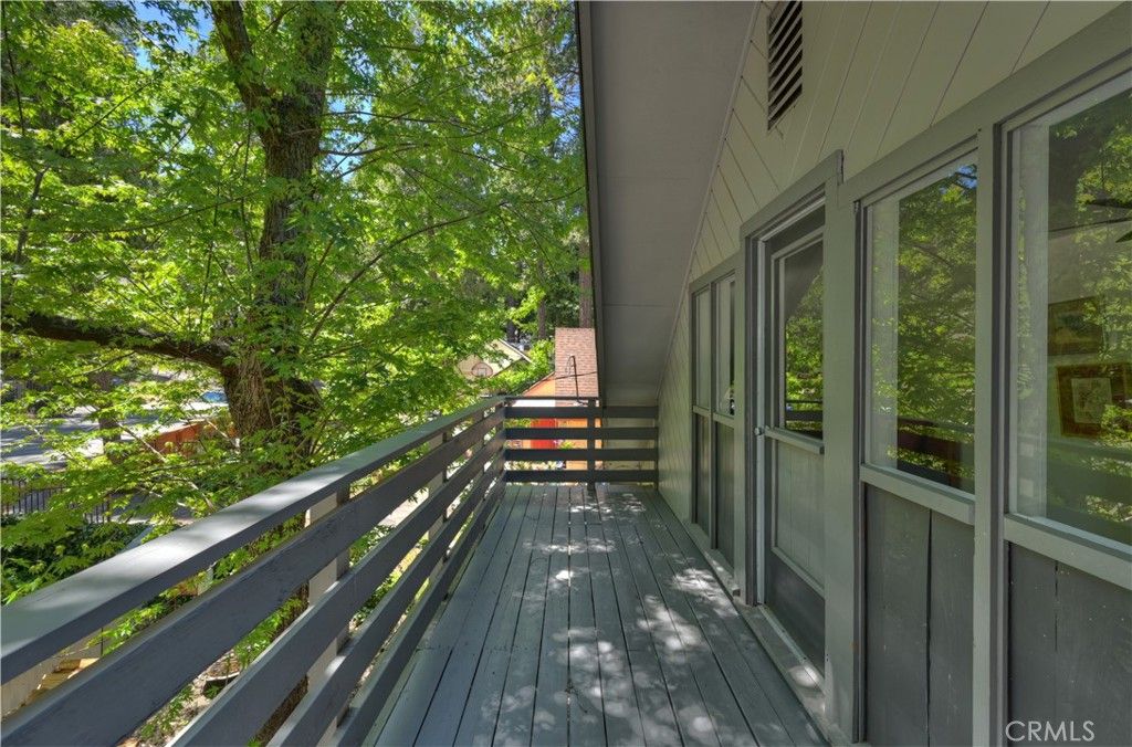 Image 31 of property listing at 23916 Pioneer Camp, Crestline, CA 92325