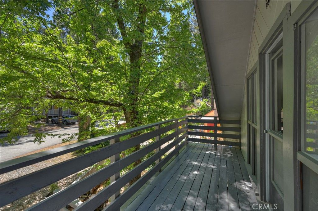Image 32 of property listing at 23916 Pioneer Camp, Crestline, CA 92325