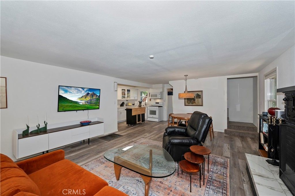 Image 5 of property listing at 23916 Pioneer Camp, Crestline, CA 92325