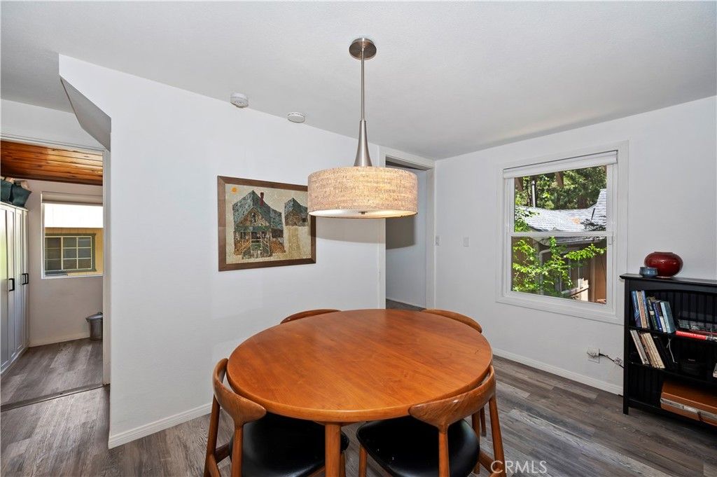 Image 8 of property listing at 23916 Pioneer Camp, Crestline, CA 92325
