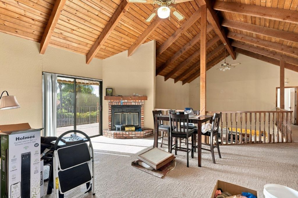 Image 12 of property listing at 662 S Boyd, Kerman, CA 93630