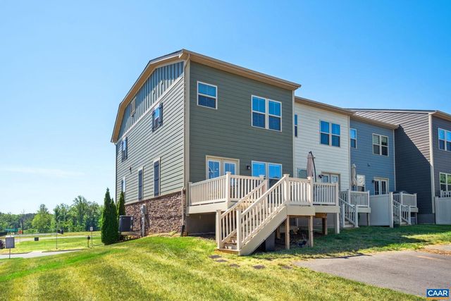 3721 SEDGEWICK LN, Keswick, VA 22947