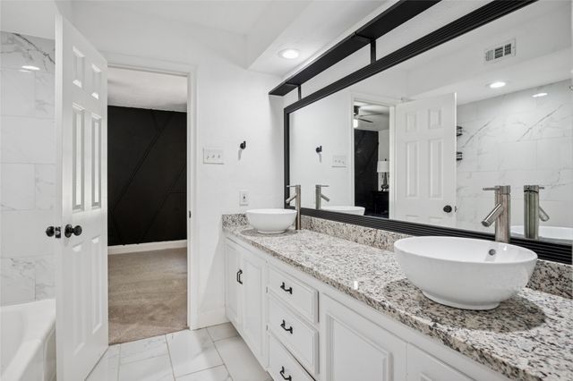 912 Glen Oaks Blvd, Dallas, TX 75232