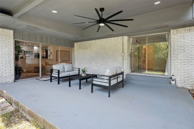 912 Glen Oaks Blvd, Dallas, TX 75232