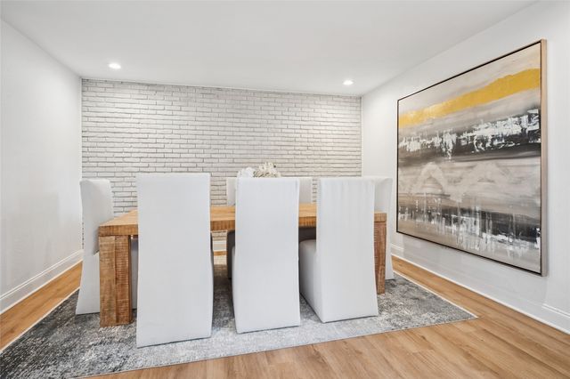 912 Glen Oaks Blvd, Dallas, TX 75232