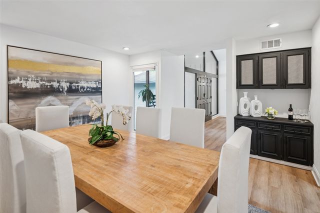 912 Glen Oaks Blvd, Dallas, TX 75232