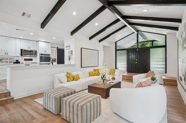 912 Glen Oaks Blvd, Dallas, TX 75232