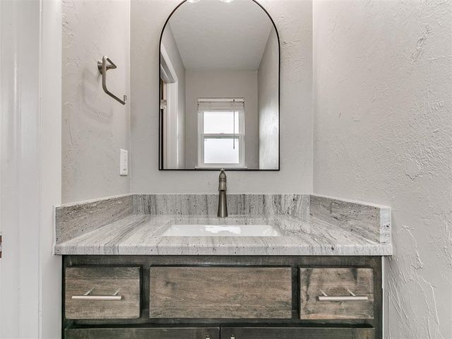 202 Thompson Drive, Norman, OK 73069