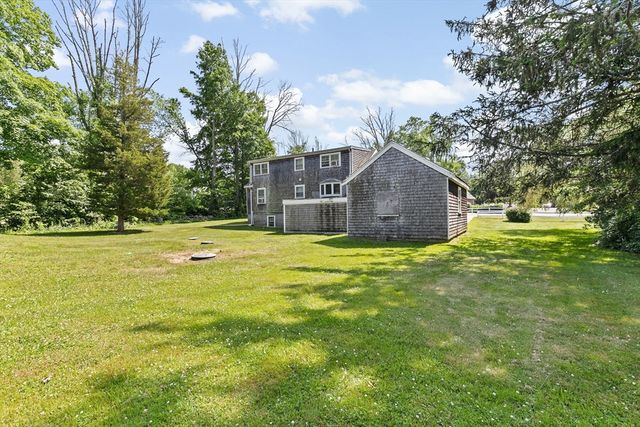 32 Plymouth Street, Middleboro, MA 02346