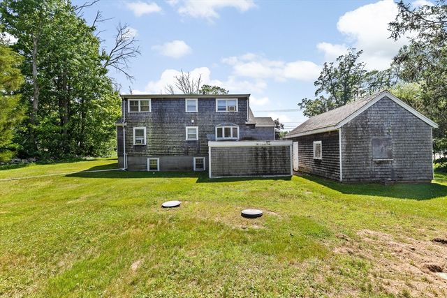 32 Plymouth Street, Middleboro, MA 02346